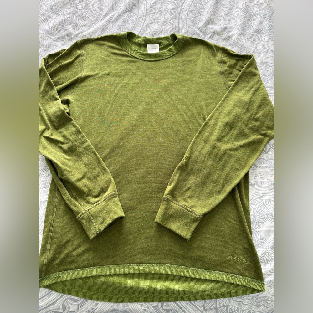 Vintage Patagonia Men's R Polartec Base Layer Crew Neck Size Medium